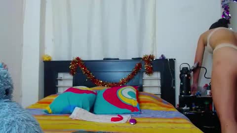 Snapshot of allyson_collins_ chatting on 02.26.25 Allyson collins online show from 02.26.25