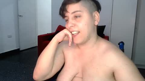 Snapshot of almondonwheels chatting on 12.16.24 Almond online show from 12.16.24