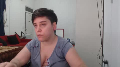 Snapshot of almondonwheels chatting on 10.03.25 Almond online show from 10.03.25