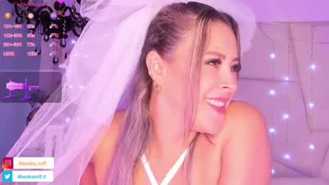 Snapshot of alondra_milff chatting on 01.08.25 ALONDRAMILF online show from 01.08.25