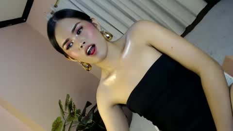 Snapshot of alove_too_last chatting on 01.09.25 LEXY online show from 01.09.25