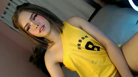 Snapshot of alove_too_last chatting on 03.05.25 LEXY online show from 03.05.25