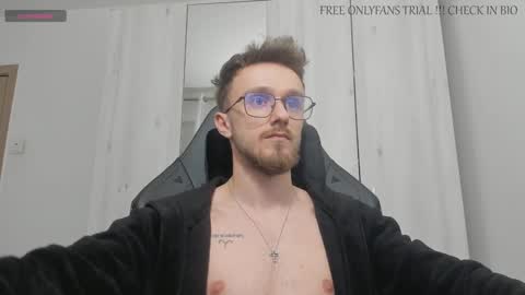 Snapshot of alphaboyfun chatting on 01.02.25 Andi online show from 01.02.25