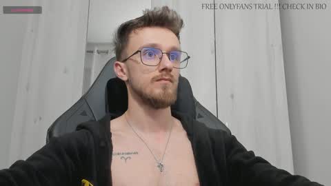 Snapshot of alphaboyfun chatting on 01.03.25 Andi online show from 01.03.25