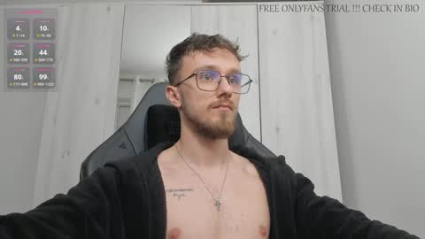 Snapshot of alphaboyfun chatting on 01.04.25 Andi online show from 01.04.25