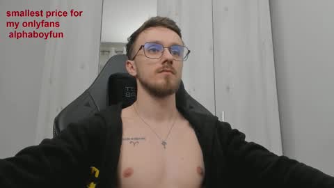 Snapshot of alphaboyfun chatting on 03.12.25 Andi online show from 03.12.25