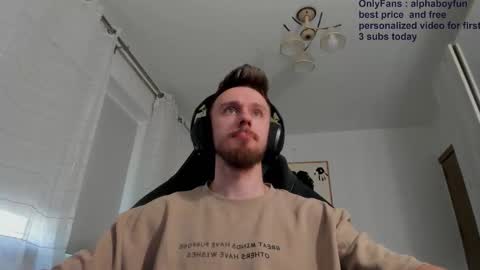 Snapshot of alphaboyfun chatting on 09.27.25 Andi online show from 09.27.25