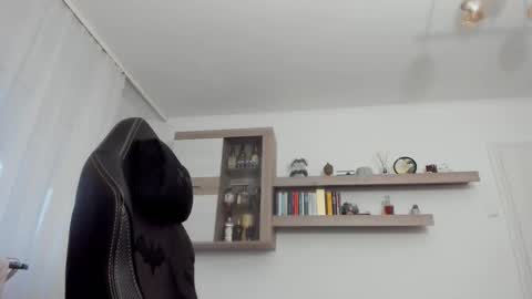 Snapshot of alphaboyfun chatting on 11.14.25 Andi online show from 11.14.25