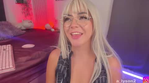 Snapshot of aly_nucita_2 chatting on 02.10.25 Im back 3 follow me on instagram  na misuan online show from 02.10.25