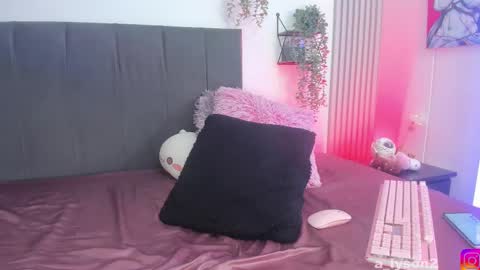 Snapshot of aly_nucita_2 chatting on 02.12.25 Im back 3 follow me on instagram  na misuan online show from 02.12.25