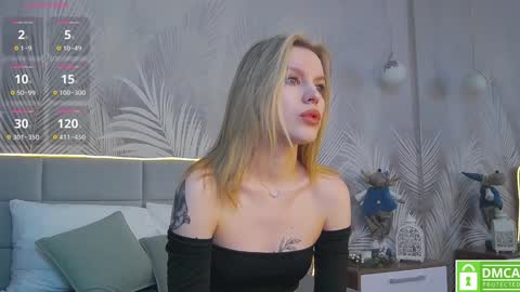 Snapshot of amaliabell chatting on 12.27.24 Amalia online show from 12.27.24