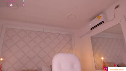 Snapshot of amanda_colin chatting on 09.11.25 Amanda online show from 09.11.25