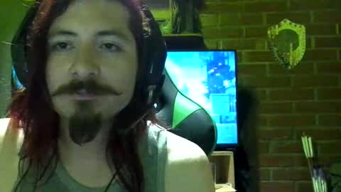 Snapshot of amaru_bf_experience chatting on 11.09.25 Amaru online show from 11.09.25