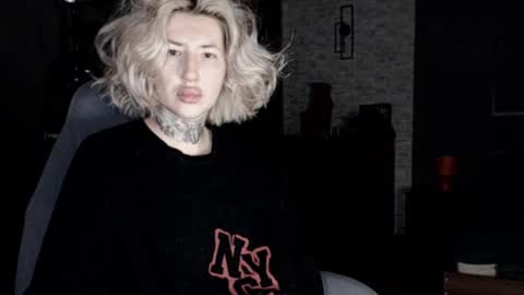 Snapshot of amayamalina chatting on 01.11.25 Malina online show from 01.11.25