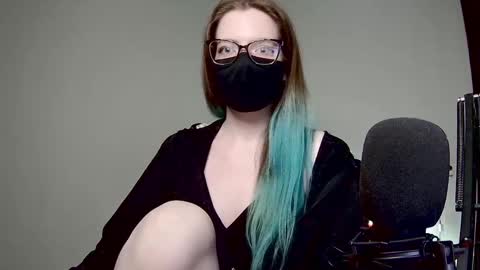 Snapshot of amber_candyfloss chatting on 02.20.25 Amber non-nude model online show from 02.20.25