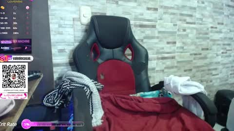Snapshot of amber_kholin chatting on 01.27.25 scarlett online show from 01.27.25