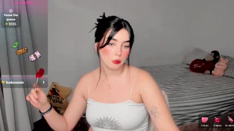 Snapshot of amber_landy1 chatting on 12.22.24 amber online show from 12.22.24