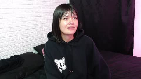 Snapshot of amber_rouss chatting on 12.29.24 ROUSS online show from 12.29.24