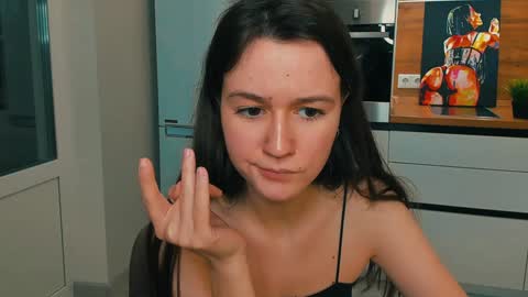 Snapshot of ameli_moon chatting on 12.15.24 Eileen online show from 12.15.24