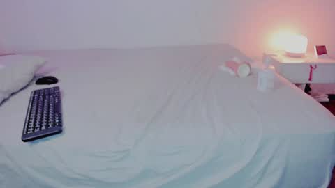Amelia Hot online show from 12.08.24