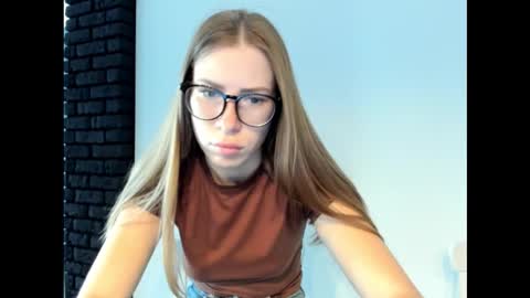 amelia_gold9 online show from 09.28.25