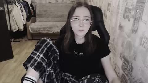 Snapshot of ameliakamishiro chatting on 01.08.25 Amelia online show from 01.08.25