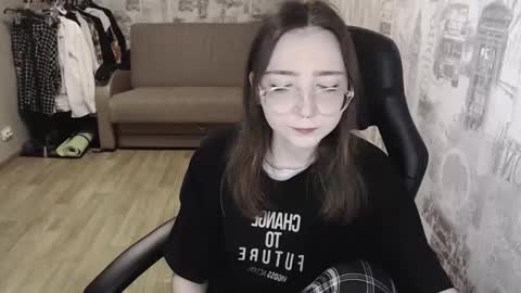 Snapshot of ameliakamishiro chatting on 01.15.25 Amelia online show from 01.15.25