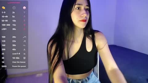 Snapshot of amelycaro chatting on 12.08.24 Amely  online show from 12.08.24