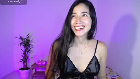 Snapshot of amelycaro chatting on 02.07.25 Amely  online show from 02.07.25