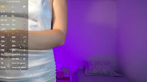 Snapshot of amelycaro chatting on 02.13.25 Amely  online show from 02.13.25