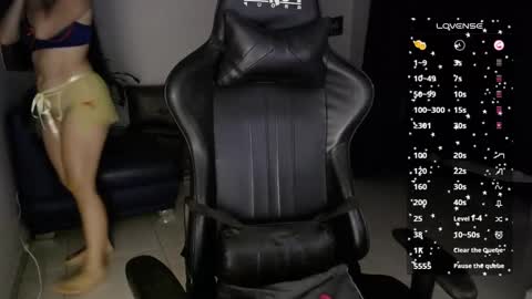 Snapshot of amelycaro chatting on 09.23.25 Amely  online show from 09.23.25