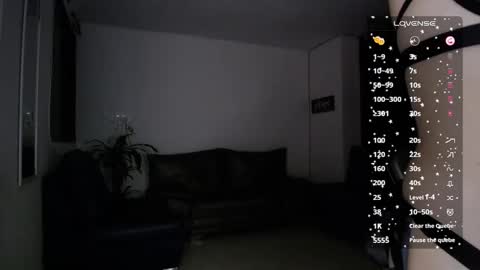 Snapshot of amelycaro chatting on 10.03.25 Amely  online show from 10.03.25