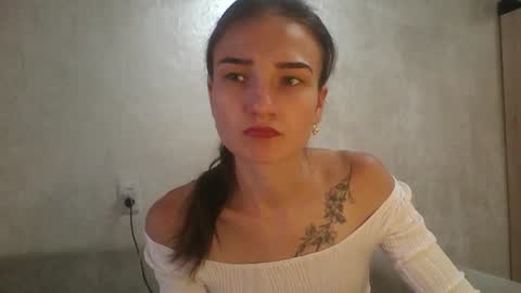 Snapshot of amethystnight_ chatting on 09.10.25 Julia  online show from 09.10.25