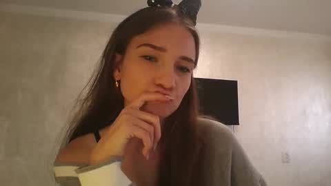 Snapshot of amethystnight_ chatting on 09.22.25 Julia  online show from 09.22.25