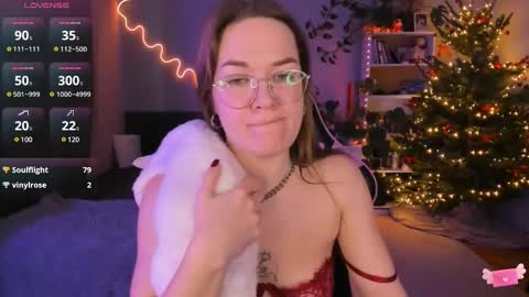 Snapshot of ami_amour_ chatting on 12.20.24 Hi-hi I am Kate welcome to my sexy room online show from 12.20.24