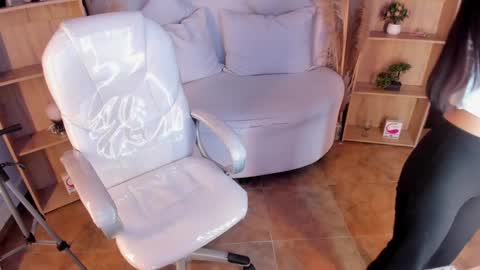 Snapshot of amy_kiitty chatting on 12.04.24 online show from 12.04.24