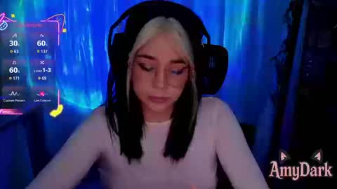Snapshot of amydarkk chatting on 09.23.25 Amy online show from 09.23.25