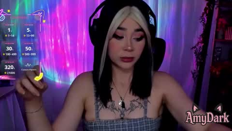 Snapshot of amydarkk chatting on 09.27.25 Amy online show from 09.27.25