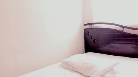 Snapshot of ana_castilo chatting on 12.19.24 Ana  IG an castillo 1 online show from 12.19.24