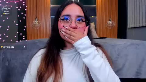 Snapshot of ana_taylor2 chatting on 12.29.24 Ana online show from 12.29.24