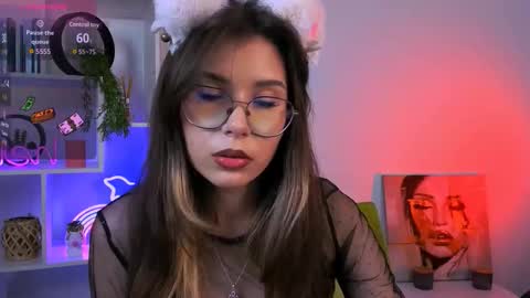 Snapshot of anabel_foxis chatting on 10.11.25 anabel_foxis online show from 10.11.25