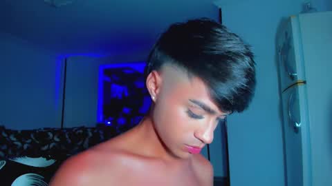 Snapshot of anddy_grey1 chatting on 02.25.25 Dani 3 online show from 02.25.25