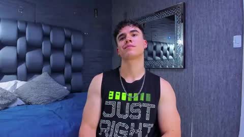 Snapshot of andre_parker chatting on 01.28.25 Andre Parker online show from 01.28.25