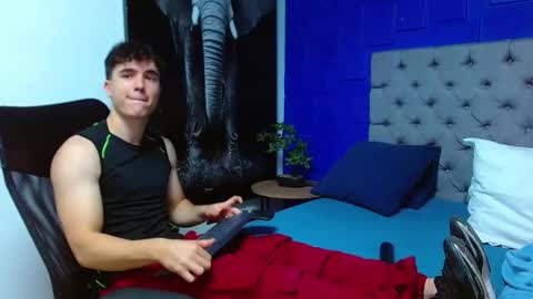 Snapshot of andre_parker chatting on 02.07.25 Andre Parker online show from 02.07.25