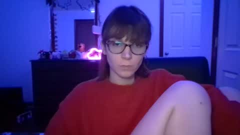 Snapshot of andrea_davenport chatting on 01.09.25 andrea online show from 01.09.25