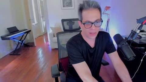 Snapshot of andy0pandi chatting on 12.07.24 Andrew online show from 12.07.24