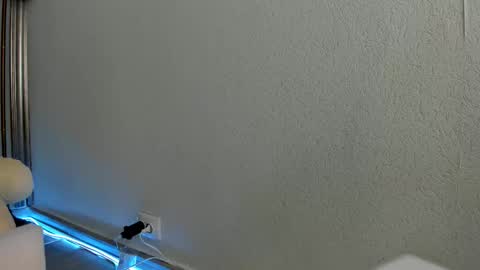 Snapshot of anemarie1996 chatting on 11.10.25 Anne online show from 11.10.25