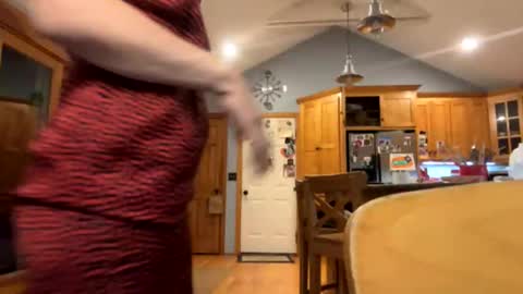 Snapshot of aneoakley chatting on 10.30.25 aneoakley online show from 10.30.25