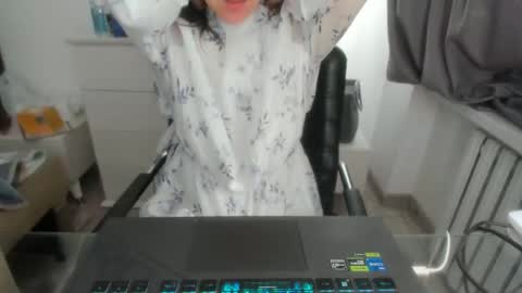 Snapshot of angel_lee__ chatting on 01.25.25 angel_lee__ online show from 01.25.25