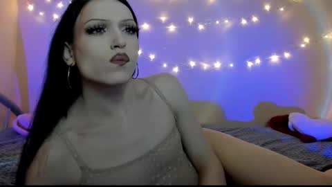 Angel Love online show from 12.20.24